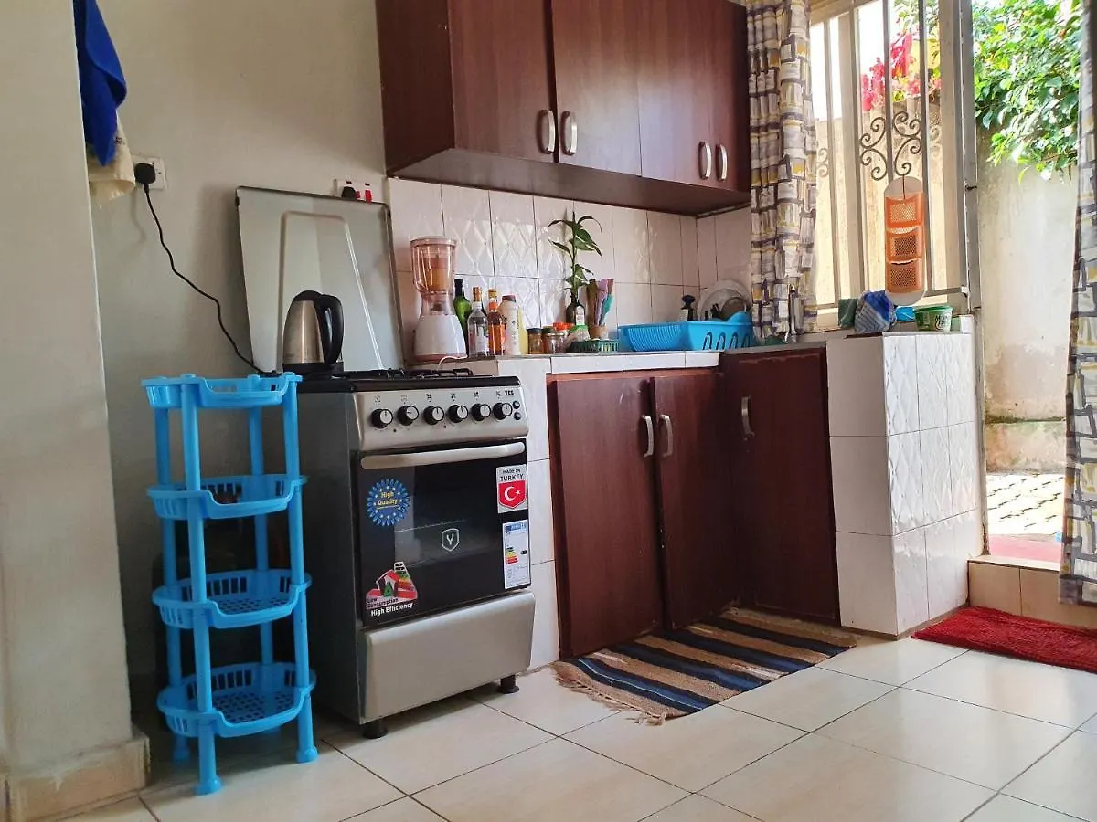 Homestay Dees Shared Home Away From Home Entebbe Uganda